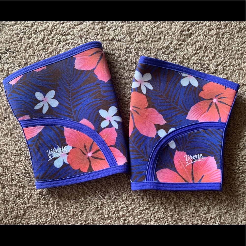 Liberte Lifestyles Knee sleeves_new_Aloha Floral
